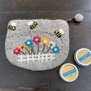 Wool felted bee garden zip bag cosmetic bag